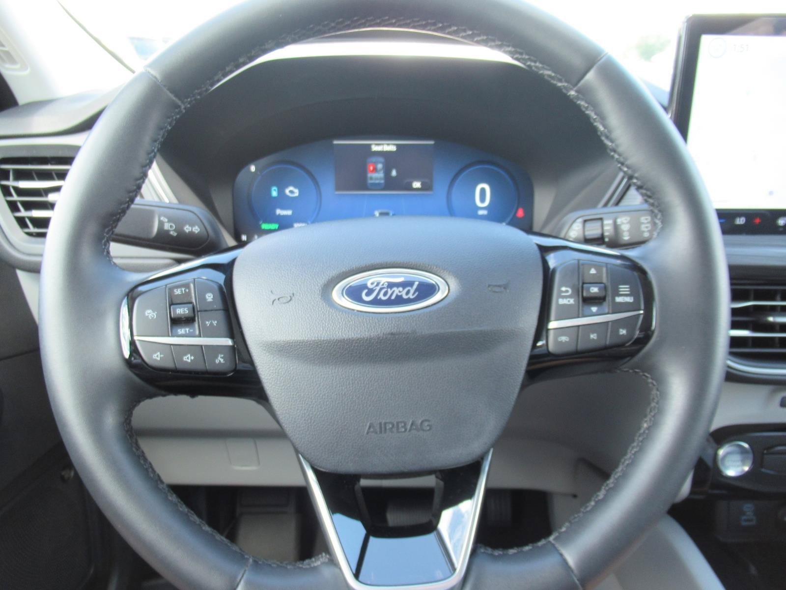 Used 2023 Ford Escape Platinum w/ Premium Technology Package AWD/4WD image 24