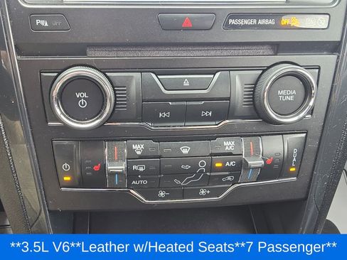Used 2017 Ford Explorer XLT w/ Equipment Group 202A AWD/4WD image 21