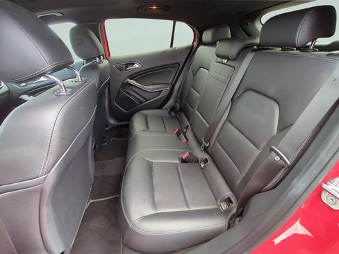 Used 2019 Mercedes-Benz GLA 250 image 11
