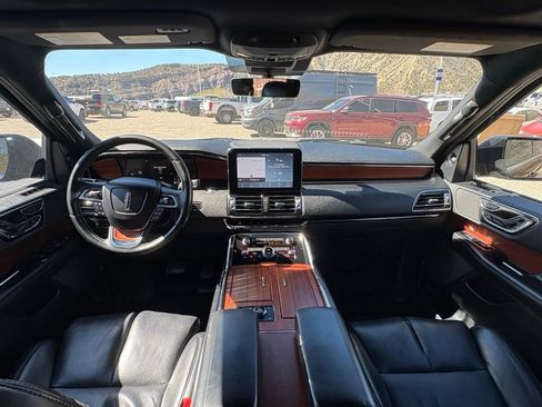 Used 2020 Lincoln Navigator L Reserve image 6