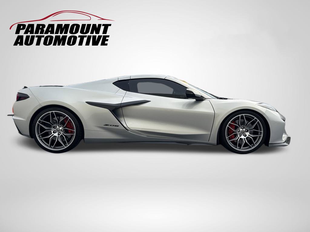 Used 2024 Chevrolet Corvette Z06 RWD image 11