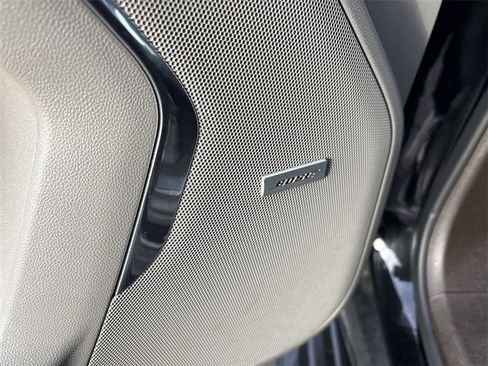 Certified 2023 GMC Yukon SLT image 25