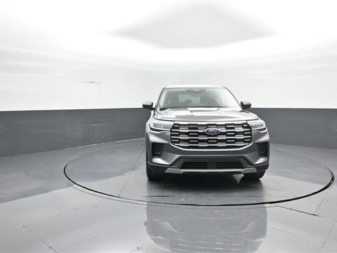 New 2026 Ford Explorer Active image 2