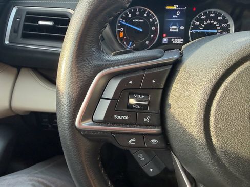 Used 2021 Subaru Ascent Limited w/ Technology Package image 10