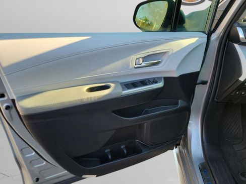 Used 2025 Toyota Sienna XLE image 24