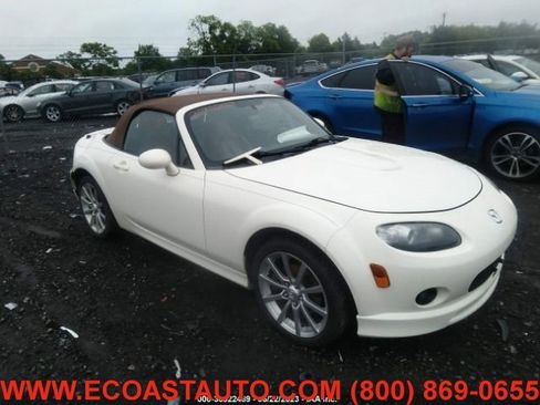 Used 2008 MAZDA MX-5 Miata Grand Touring w/ Premium Pkg image 1