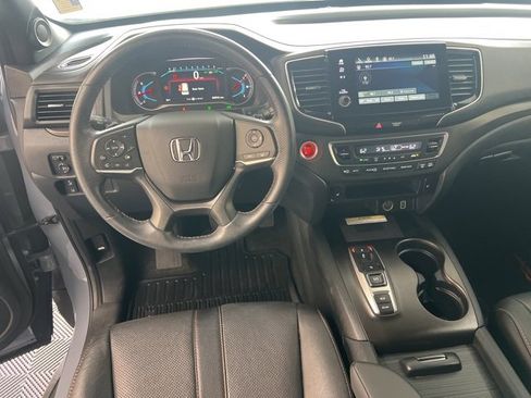 Used 2022 Honda Pilot TrailSport image 29