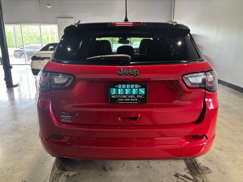 Used 2023 Jeep Compass High Altitude AWD/4WD image 6