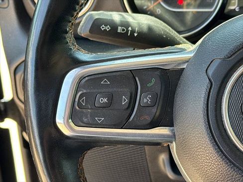 Certified 2022 Jeep Gladiator Overland AWD/4WD image 24