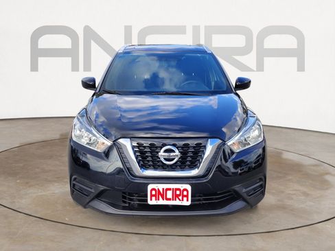 Used 2019 Nissan Kicks SV image 8