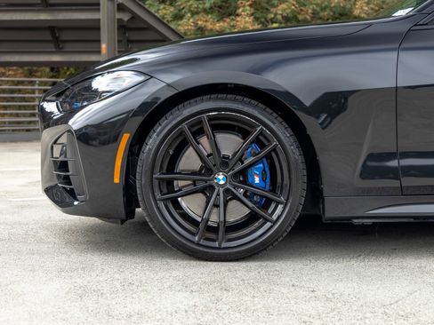 Used 2022 BMW M440i Coupe w/ Shadowloine Package RWD image 13