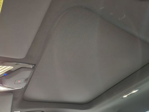 Used 2022 BMW 330i Sedan w/ Driving Assistance Package image 43