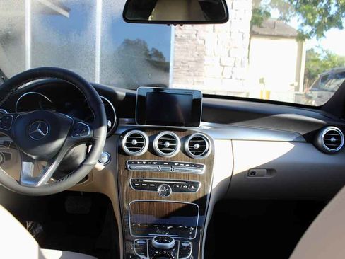 Used 2018 Mercedes-Benz C 300 Sedan image 27