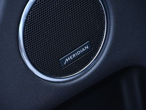 Used 2024 Land Rover Discovery Sport S image 29