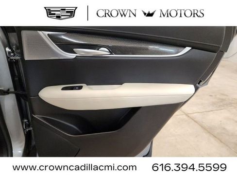 Used 2024 Cadillac XT5 Sportv AWD/4WD image 31