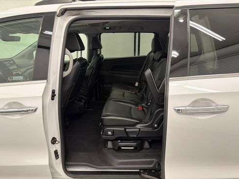 Used 2024 Honda Odyssey Elite image 23
