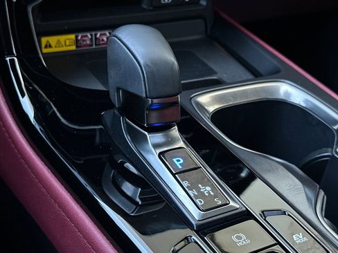 Used 2024 Lexus NX 350h AWD image 19