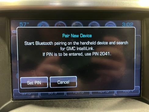 Used 2017 GMC Acadia SLT AWD/4WD image 38