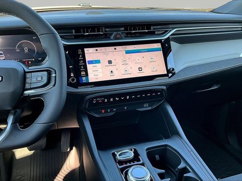 New 2026 Jeep Cherokee Laredo AWD/4WD image 11