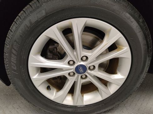 Used 2019 Ford Escape SE image 31