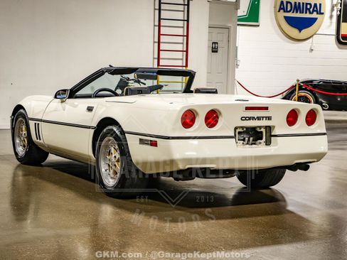 Used 1986 Chevrolet Corvette Pace Car Edition image 8