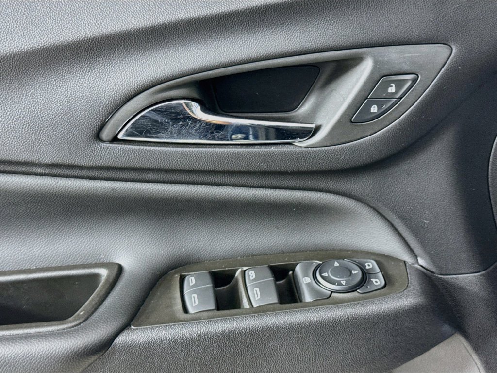 Used 2024 Chevrolet Equinox LT FWD image 21