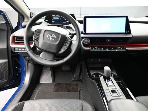 Used 2024 Toyota Prius Prime Premium w/ Advanced Technology Package FWD image 15