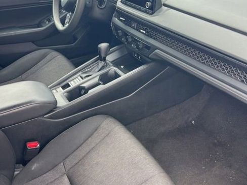 Used 2024 Honda Accord EX image 9