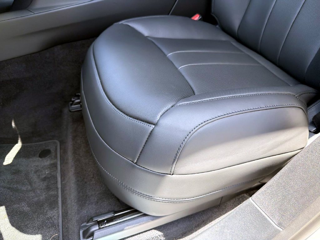 New 2026 Land Rover Range Rover Sport SE AWD/4WD image 17