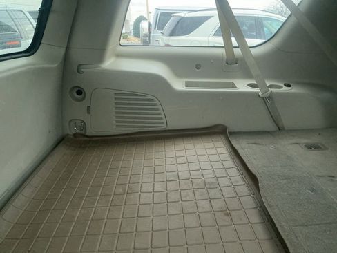 Used 2016 GMC Yukon XL Denali w/ Open Road Package image 9