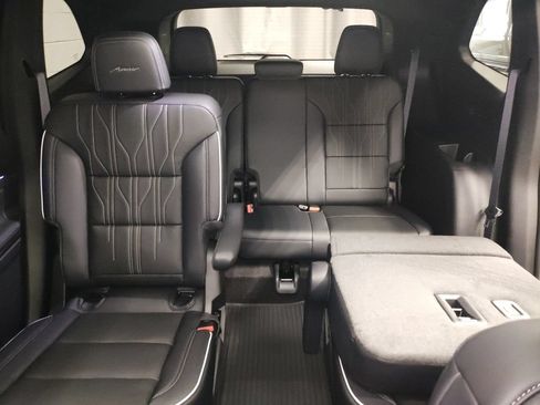 New 2026 Buick Enclave Avenir w/ Super Cruise Package FWD image 29