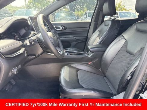 Used 2025 Jeep Compass Latitude w/ Altitude Special Edition AWD/4WD image 20