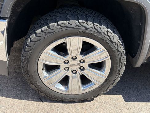 Used 2018 GMC Sierra 1500 SLT AWD/4WD image 8