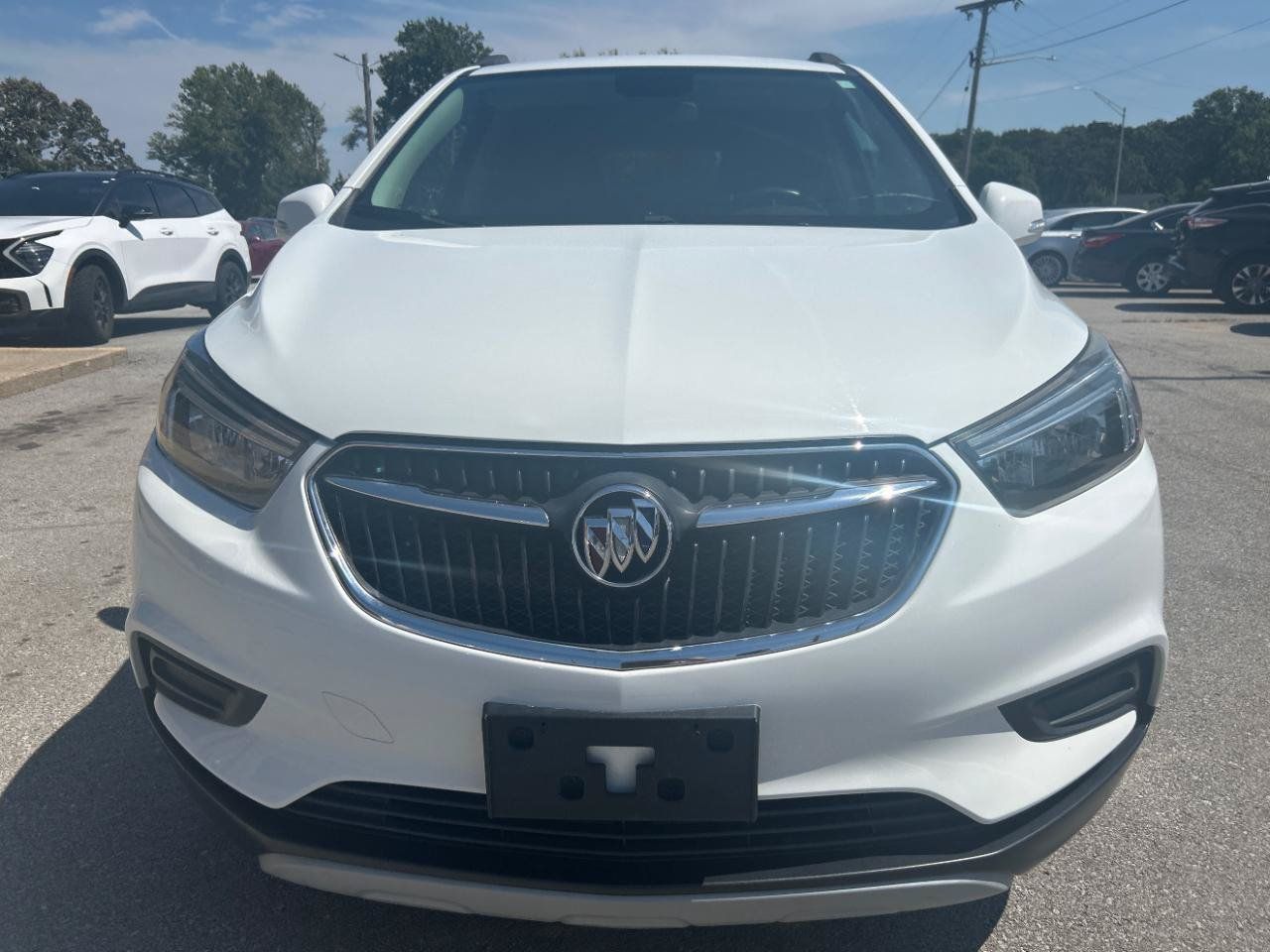 Used 2018 Buick Encore Preferred AWD/4WD image 2