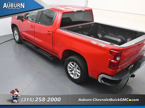 Used 2023 Chevrolet Silverado 1500 LT AWD/4WD image 31