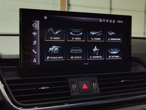 Used 2022 Audi SQ5 Premium Plus w/ Premium Plus Package image 33