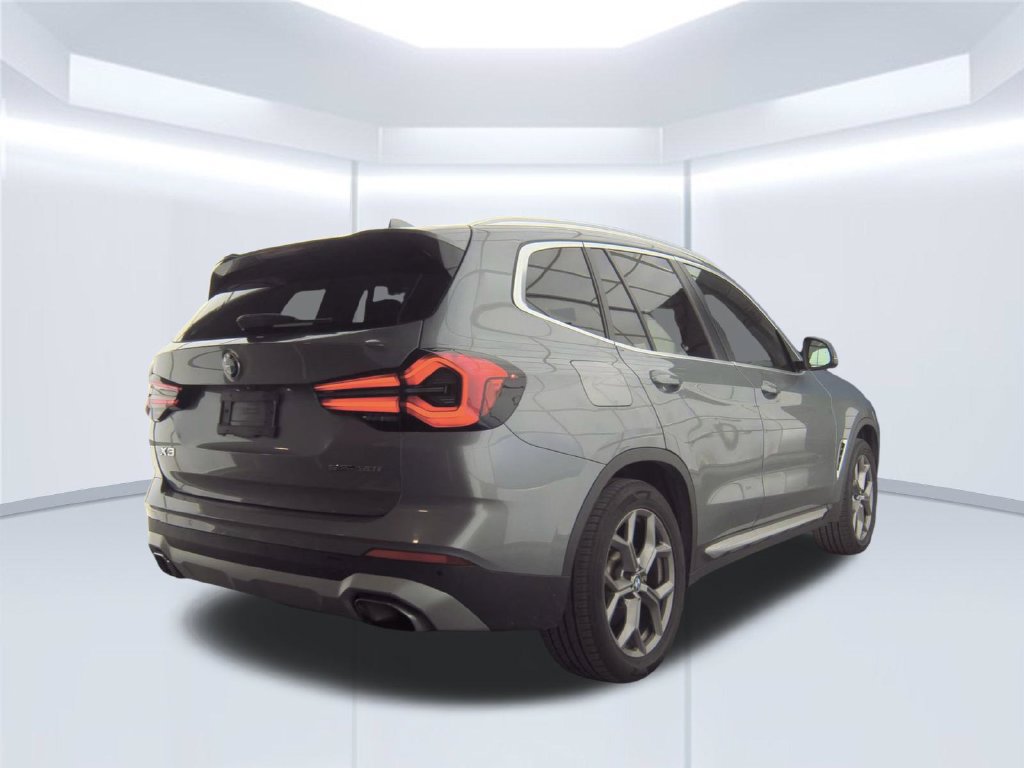 Used 2024 BMW X3 sDrive30i w/ Convenience Package RWD image 2
