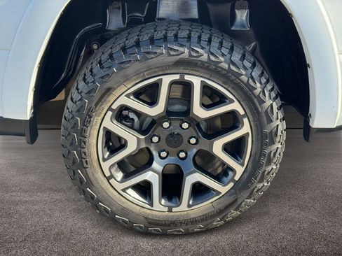 Used 2025 RAM 1500 Laramie image 8