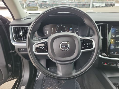 Used 2019 Volvo S60 T6 Momentum w/ Premium Package image 20