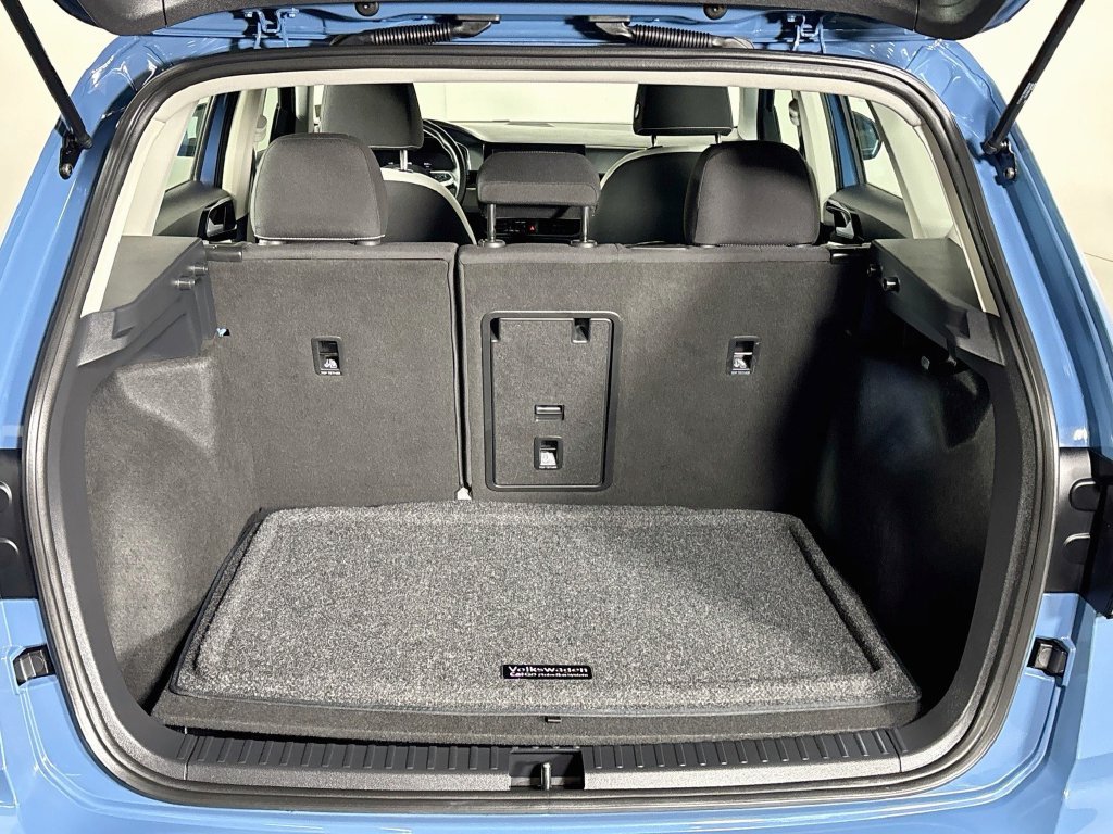 Certified 2025 Volkswagen Taos S AWD/4WD image 21