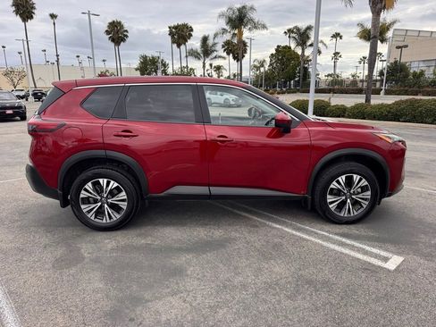 Certified 2023 Nissan Rogue SV FWD image 9