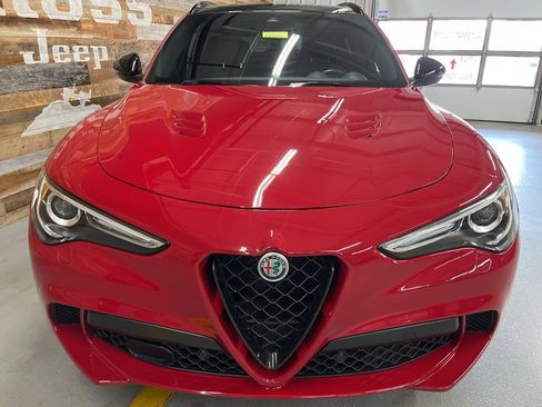 Used 2022 Alfa Romeo Stelvio Quadrifoglio w/ Active Assist Plus Package image 7