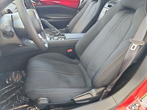 New 2026 MAZDA MX-5 Miata Club w/ Weather Package RWD image 6