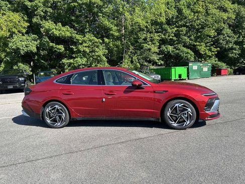 New 2026 Hyundai Sonata SEL AWD/4WD image 2