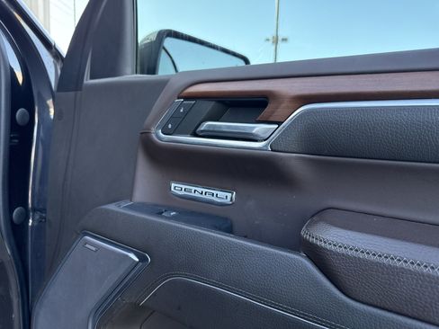 Used 2023 GMC Sierra 1500 Denali w/ Technology Package image 41