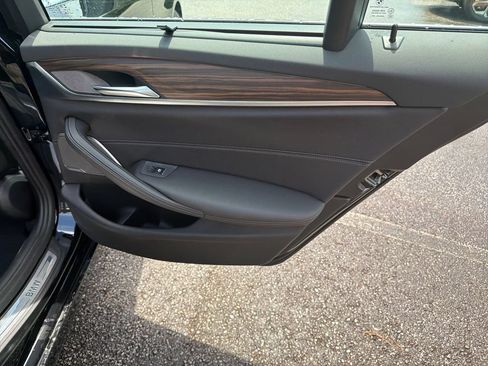 Used 2022 BMW 530i w/ Executive Package RWD image 16