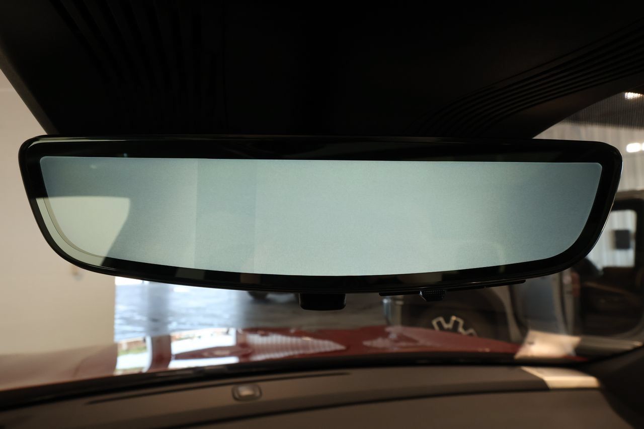 Certified 2026 Cadillac Vistiq Sport w/ LPO, Floor Liner Package AWD/4WD image 14