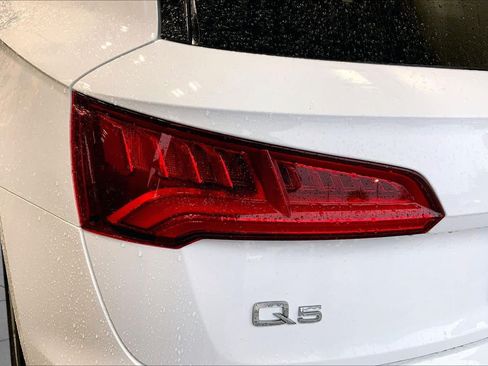 Used 2018 Audi Q5 2.0T Premium Plus w/ Premium Plus Package AWD/4WD image 29