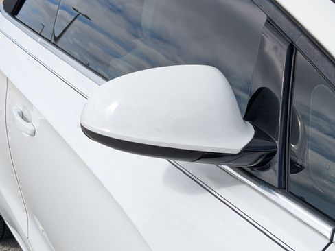 Used 2018 Buick Cascada Premium image 14