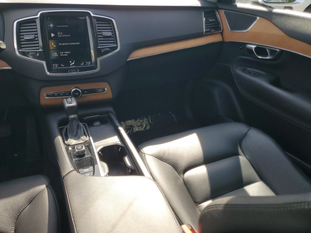 Used 2022 Volvo XC90 T6 Momentum w/ Advanced Package AWD/4WD image 15